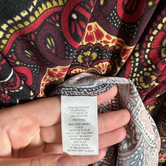 NWT Melissa Paige Medallion Hanky Hem Top 1X Flowy Festival - Picture 4 of 8